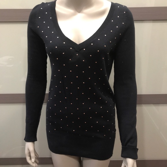 Black studded sweater, by Volcom - Picture 1 of 6